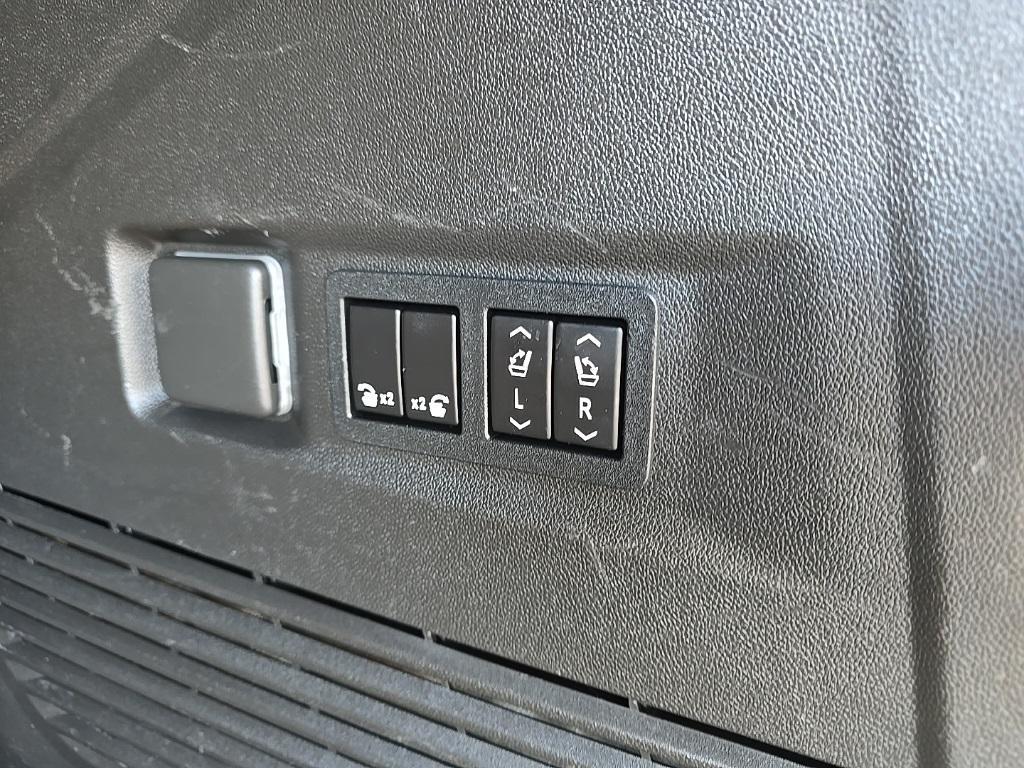 used 2021 GMC Yukon car, priced at $51,998