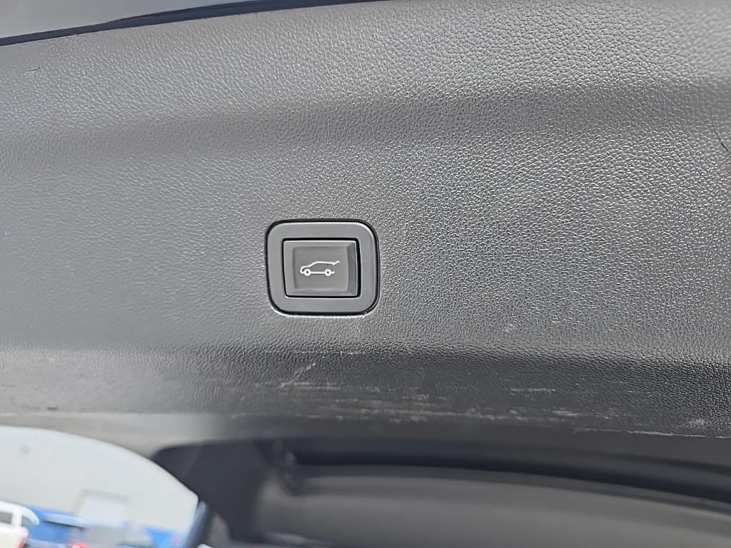used 2021 GMC Yukon car, priced at $51,998