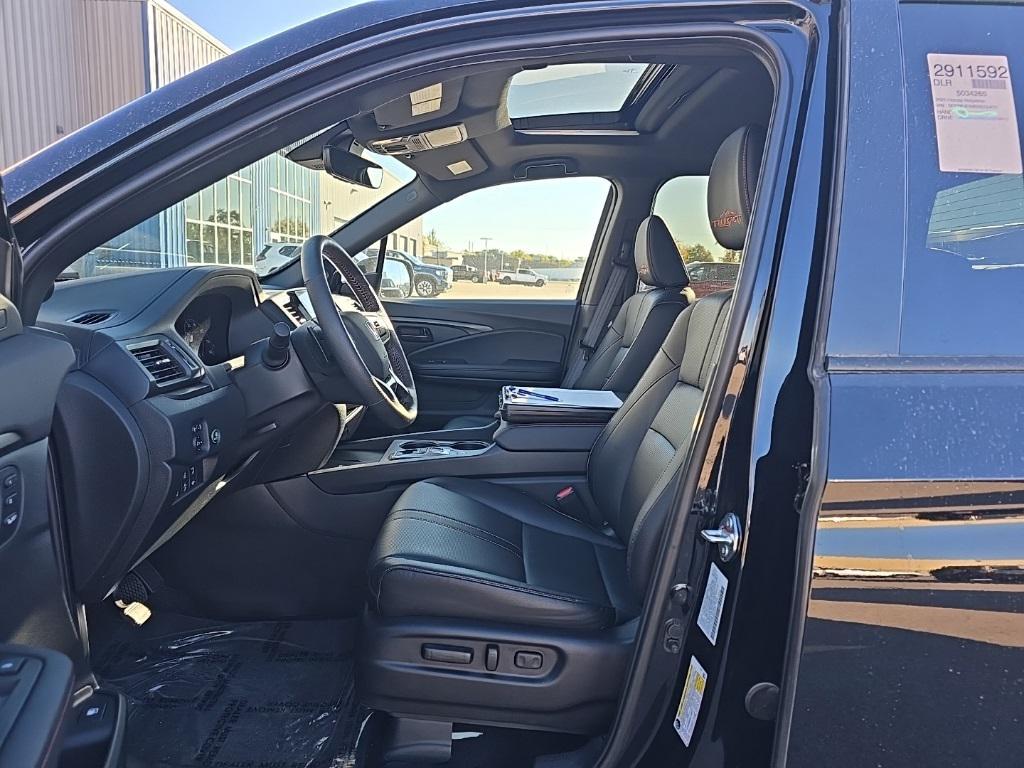 used 2025 Honda Ridgeline car, priced at $41,998