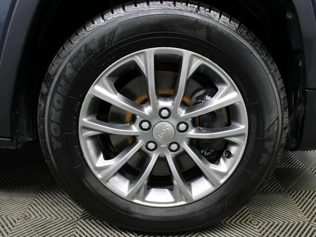 used 2020 Jeep Cherokee car, priced at $19,497