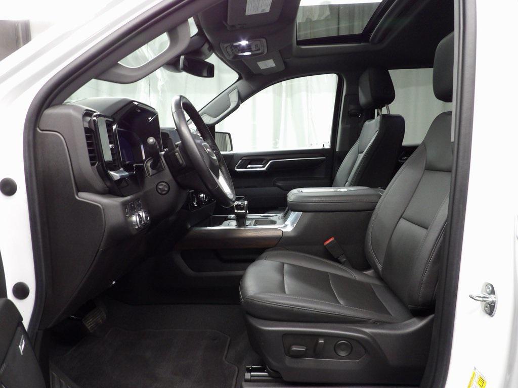 used 2022 GMC Sierra 1500 car, priced at $45,997