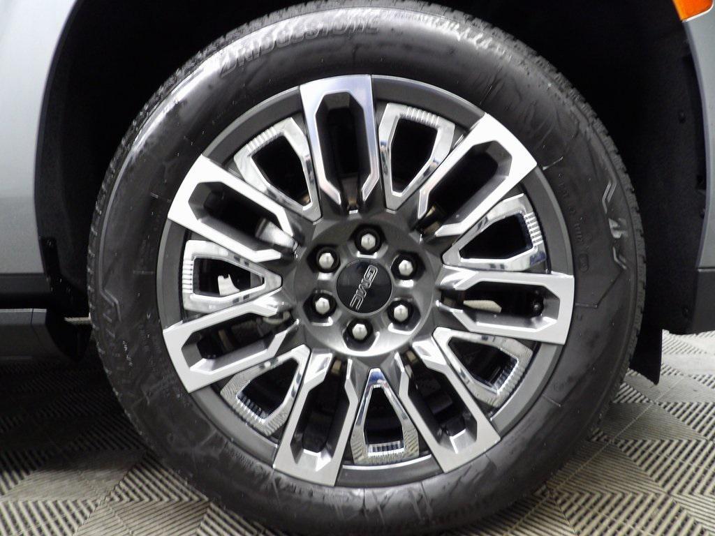 used 2024 GMC Yukon car, priced at $85,497