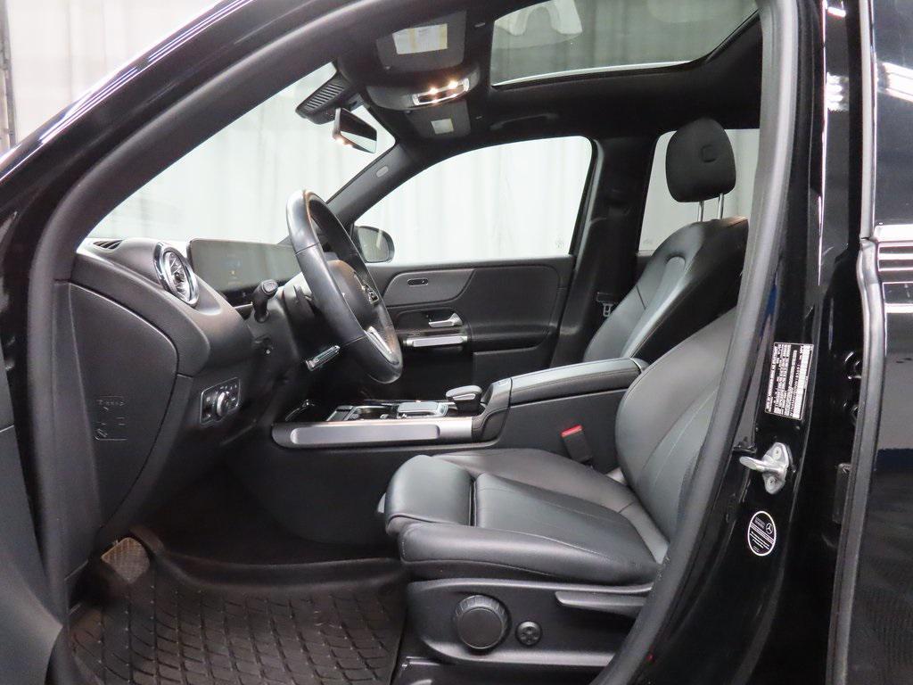 used 2022 Mercedes-Benz GLB 250 car, priced at $28,998