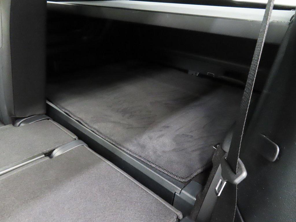 used 2022 Mercedes-Benz GLB 250 car, priced at $28,998