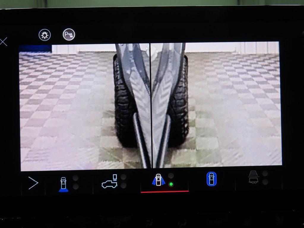 used 2025 GMC Canyon car, priced at $49,997