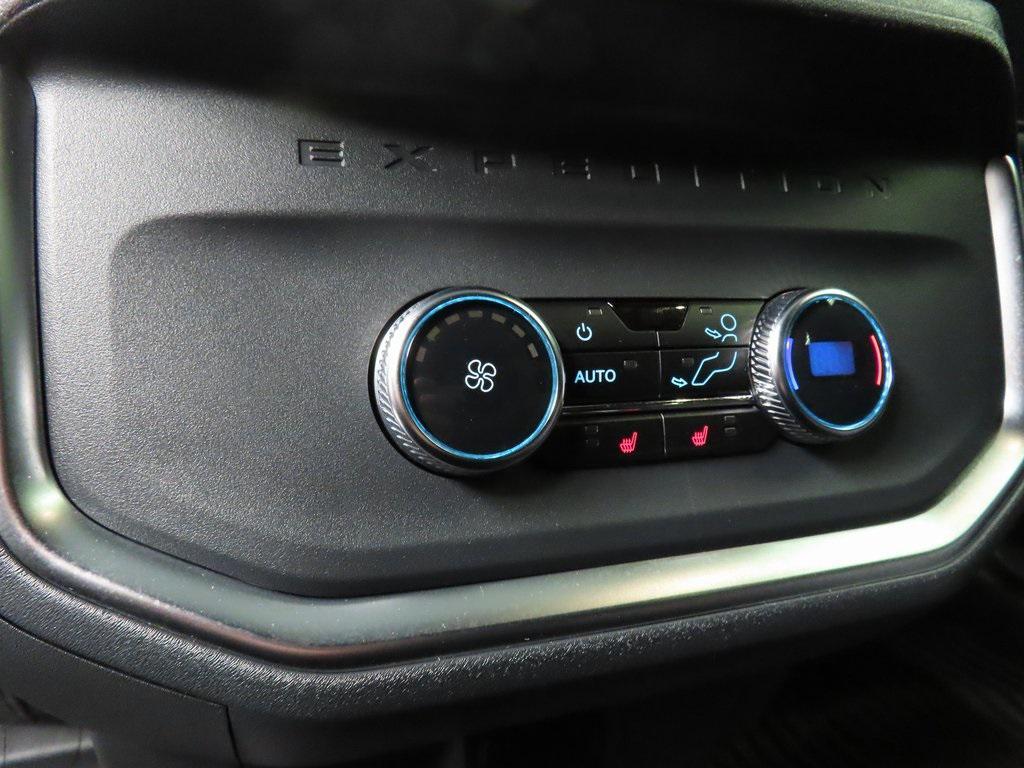used 2025 Ford Expedition car, priced at $81,497