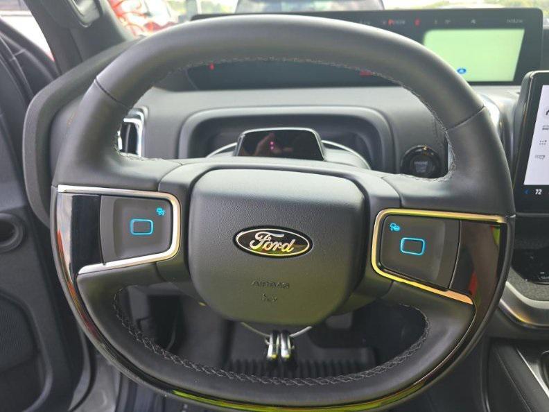 used 2025 Ford Expedition car, priced at $81,497