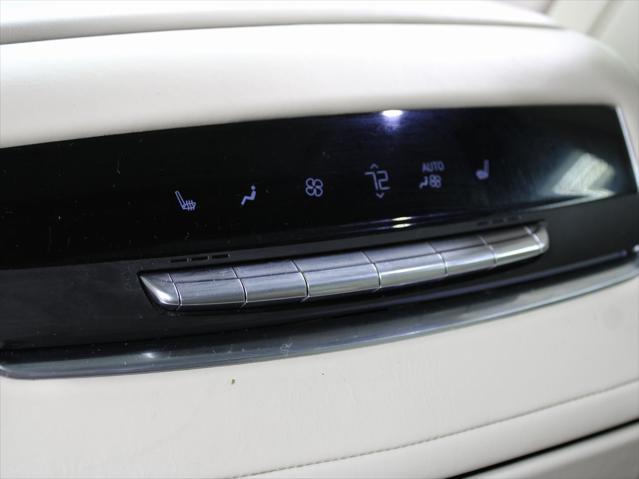used 2024 Cadillac Escalade ESV car, priced at $99,497