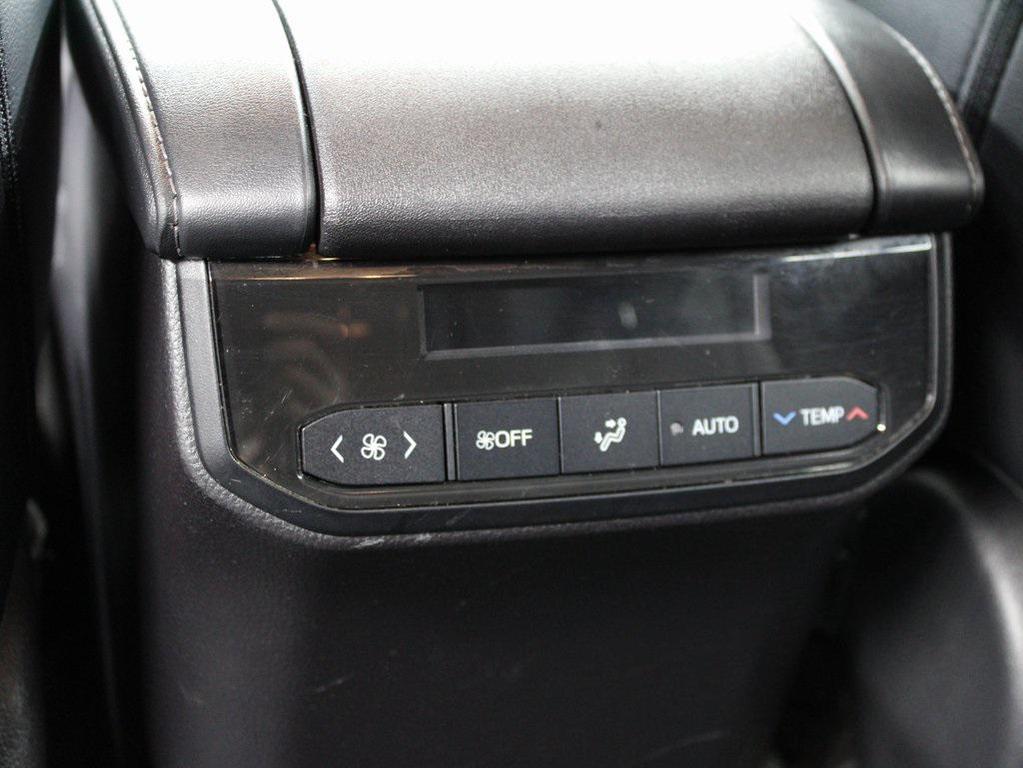 used 2023 Toyota Highlander Hybrid car, priced at $43,497