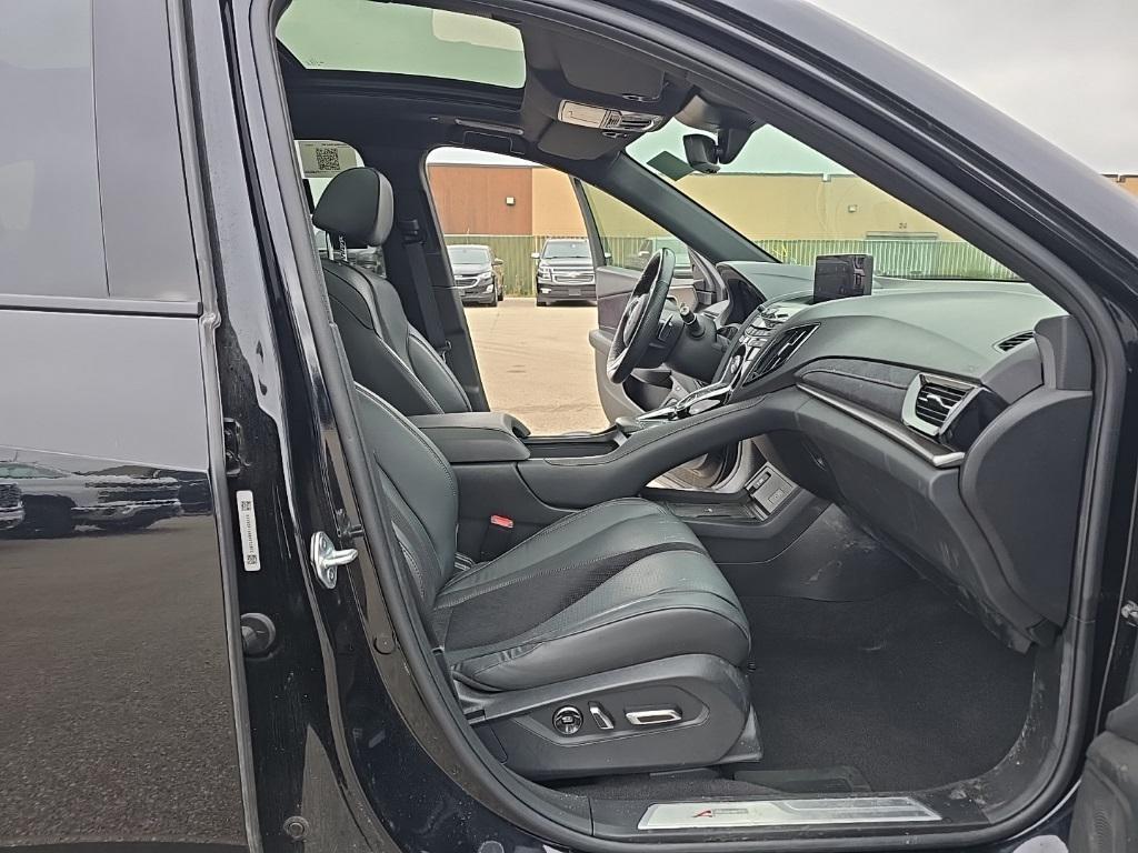 used 2023 Acura RDX car, priced at $40,997