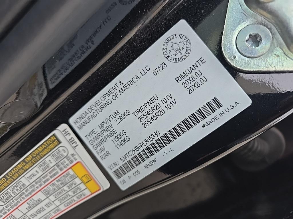 used 2023 Acura RDX car, priced at $40,997