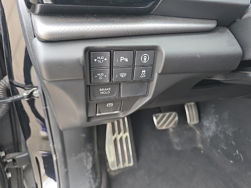 used 2023 Acura RDX car, priced at $40,997