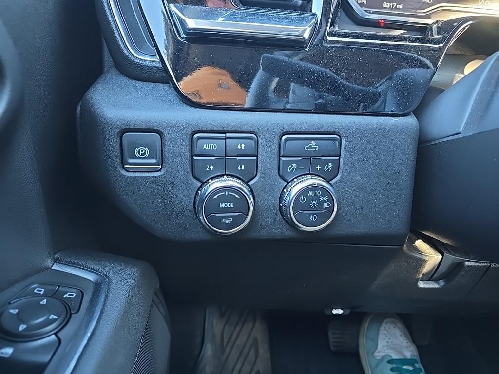 used 2025 GMC Sierra 1500 car, priced at $50,997