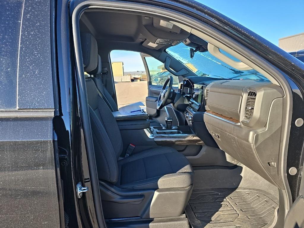 used 2025 GMC Sierra 1500 car, priced at $50,997