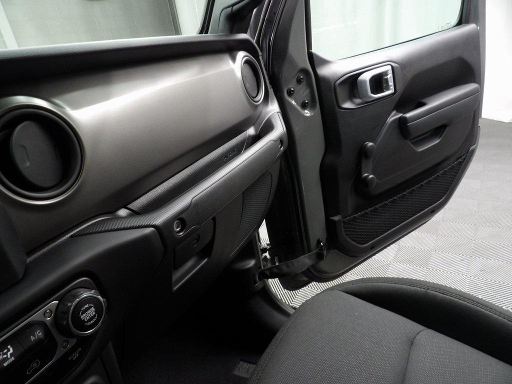 used 2023 Jeep Gladiator car, priced at $37,992