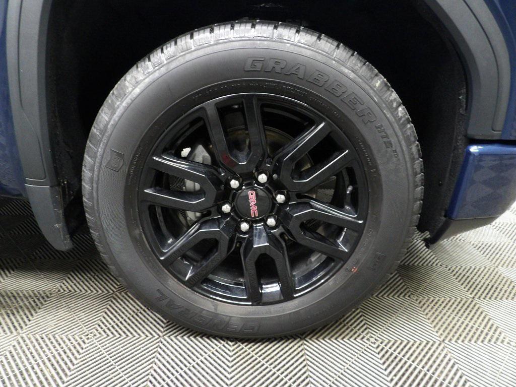 used 2022 GMC Sierra 1500 car, priced at $35,591