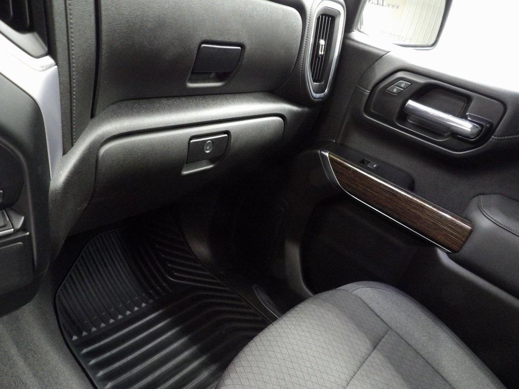 used 2022 GMC Sierra 1500 car, priced at $35,591