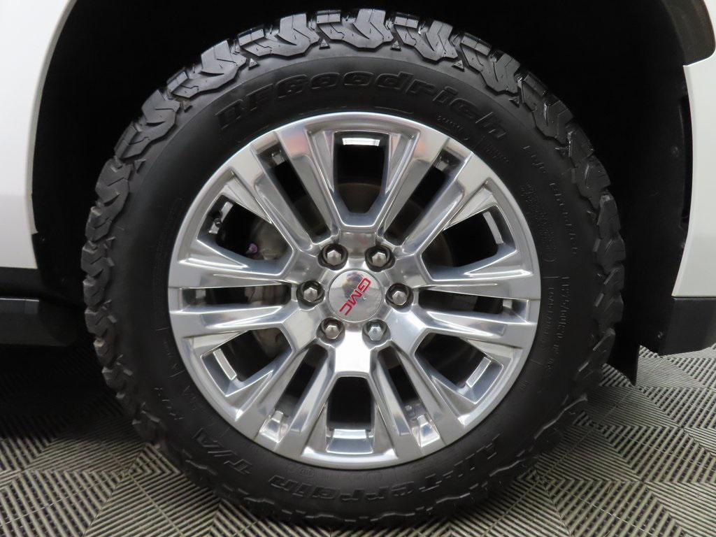 used 2022 GMC Yukon car, priced at $60,997