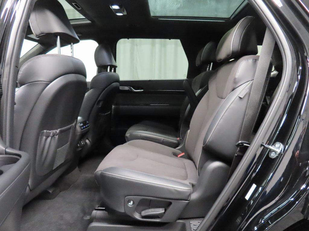 used 2025 Hyundai Palisade car, priced at $47,497