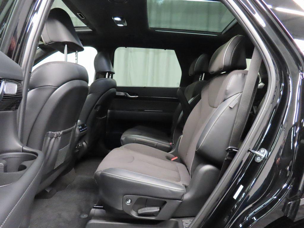 used 2025 Hyundai Palisade car, priced at $47,497