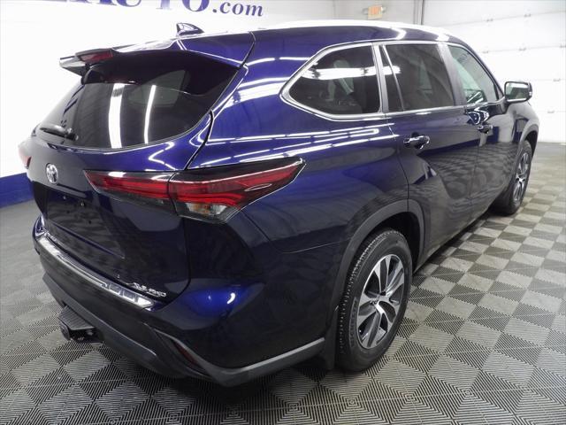 used 2024 Toyota Highlander car, priced at $44,498