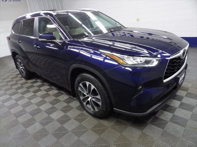 used 2024 Toyota Highlander car, priced at $44,498