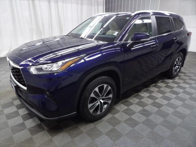 used 2024 Toyota Highlander car, priced at $44,498