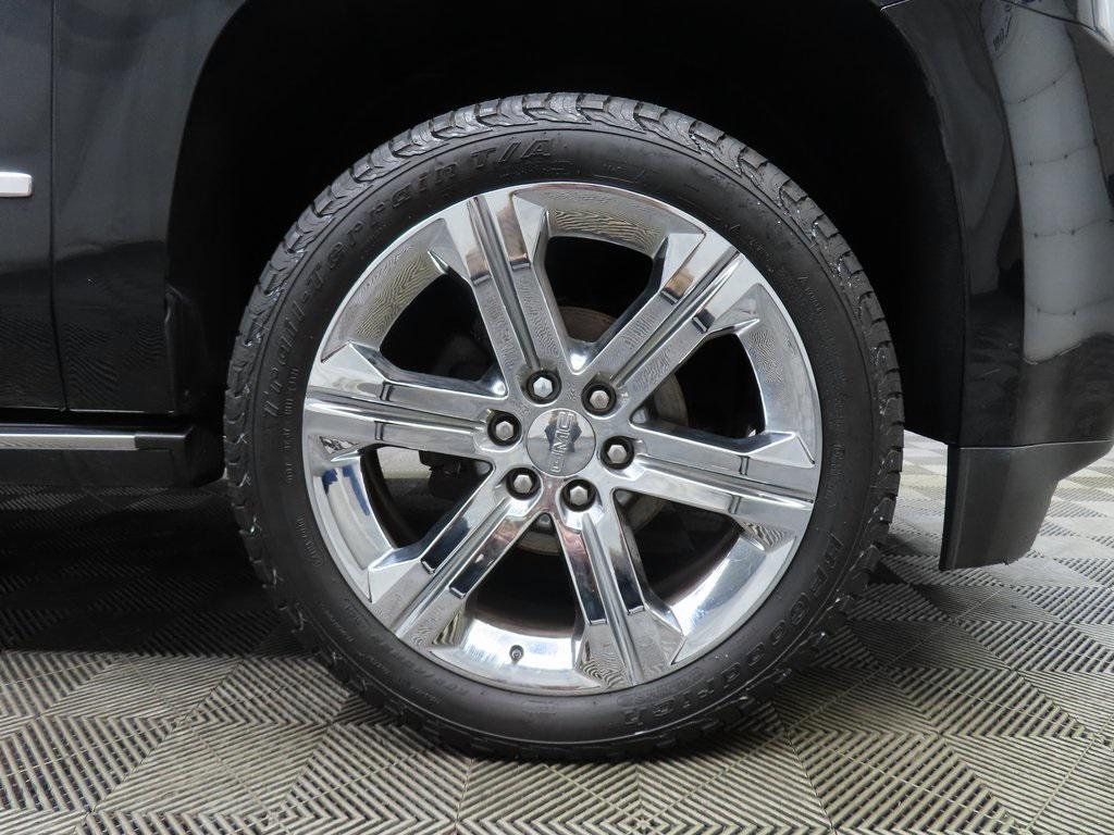 used 2020 GMC Yukon XL car, priced at $41,998