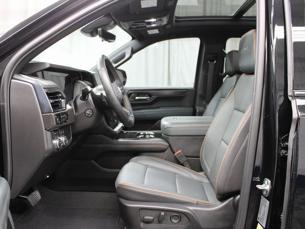 used 2025 GMC Yukon XL car, priced at $80,997