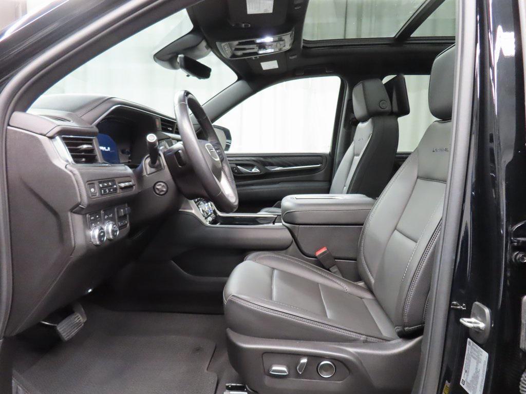 used 2024 GMC Yukon XL car, priced at $75,991