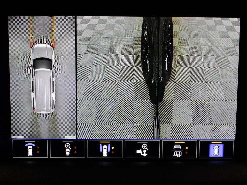 used 2024 GMC Yukon XL car, priced at $69,492