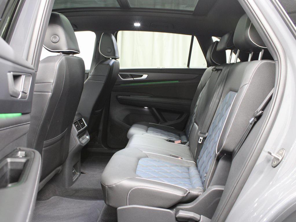 used 2024 Volkswagen Atlas Cross Sport car, priced at $43,498