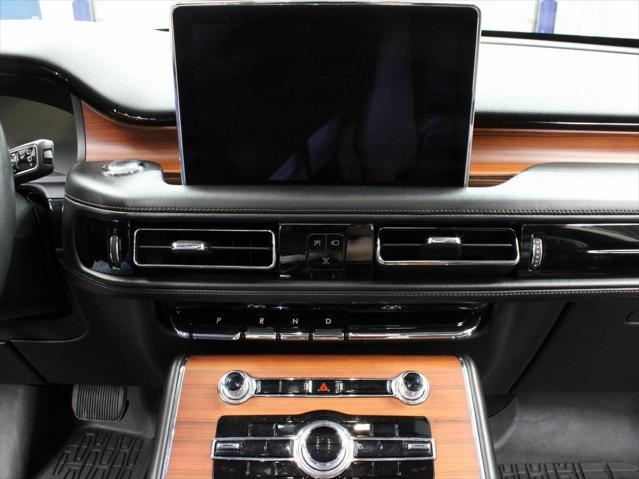 used 2021 Lincoln Aviator car, priced at $40,992