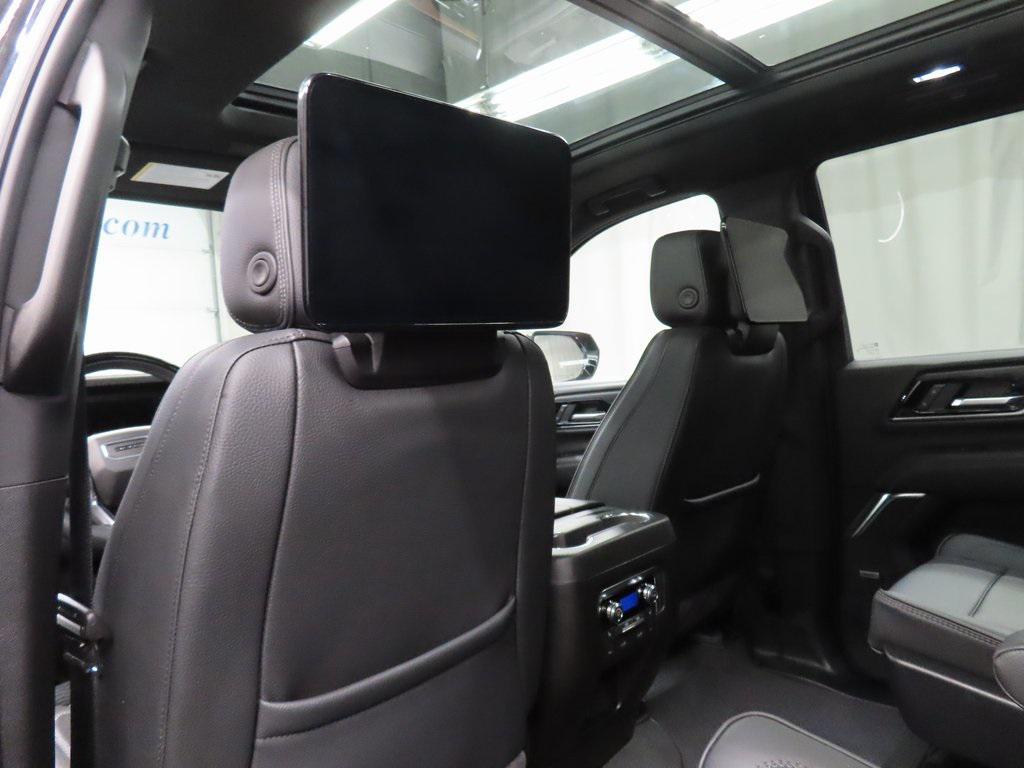 used 2025 GMC Yukon car, priced at $83,497