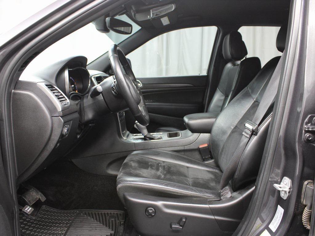 used 2017 Jeep Grand Cherokee car, priced at $12,997