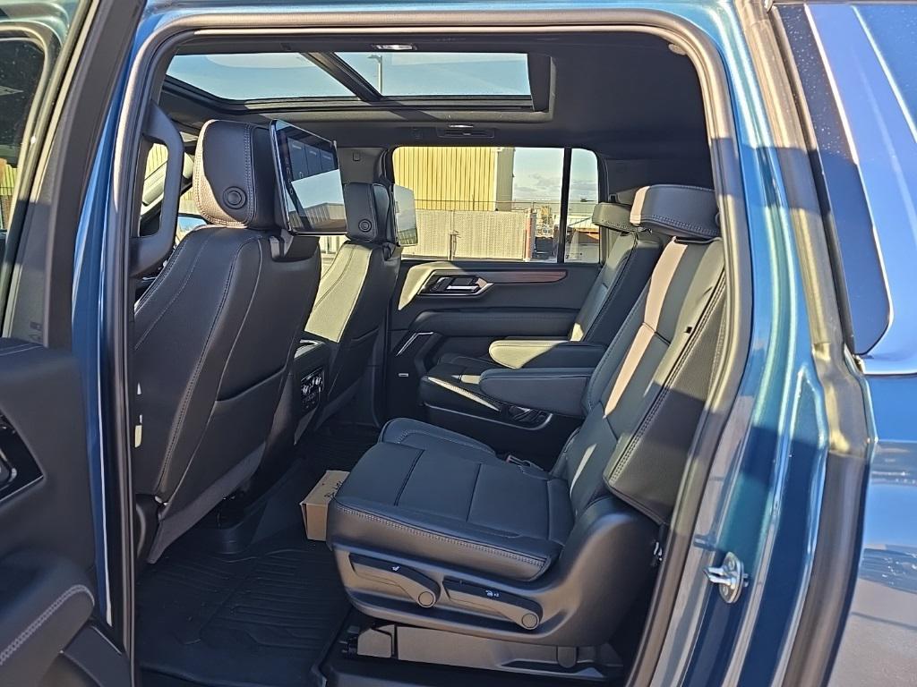 used 2025 GMC Yukon XL car, priced at $84,998