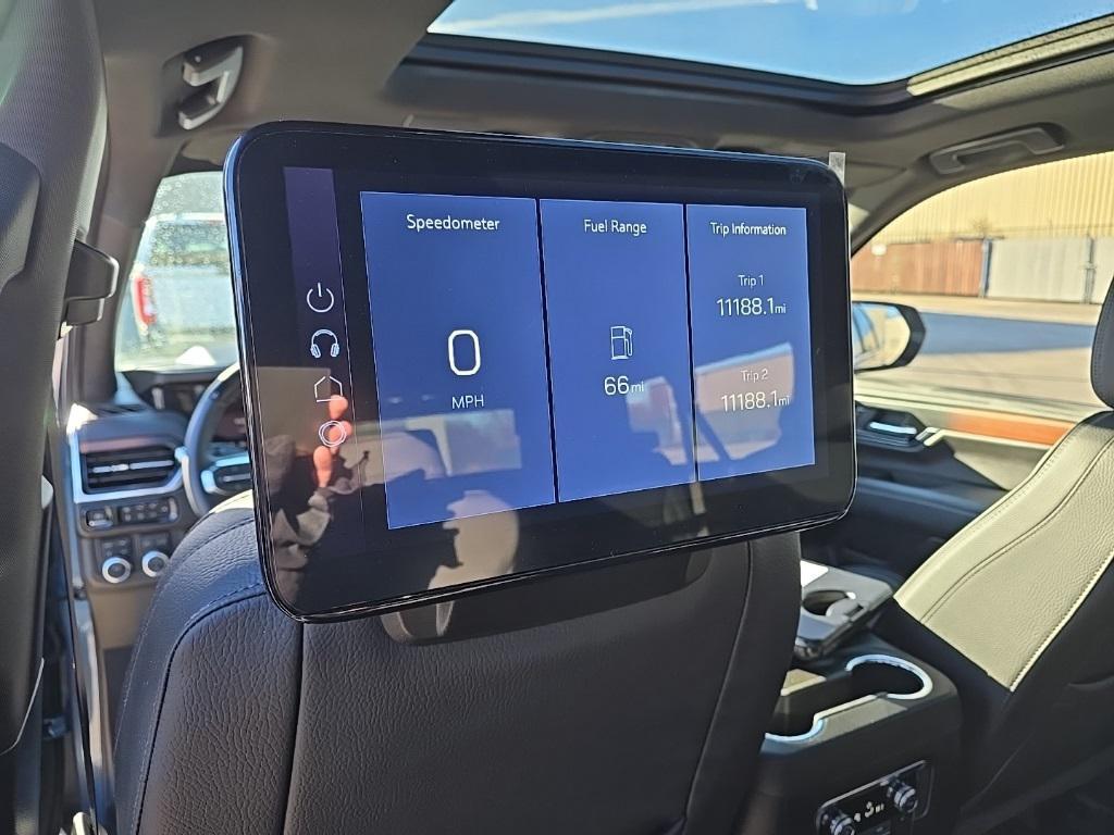 used 2025 GMC Yukon XL car, priced at $84,998