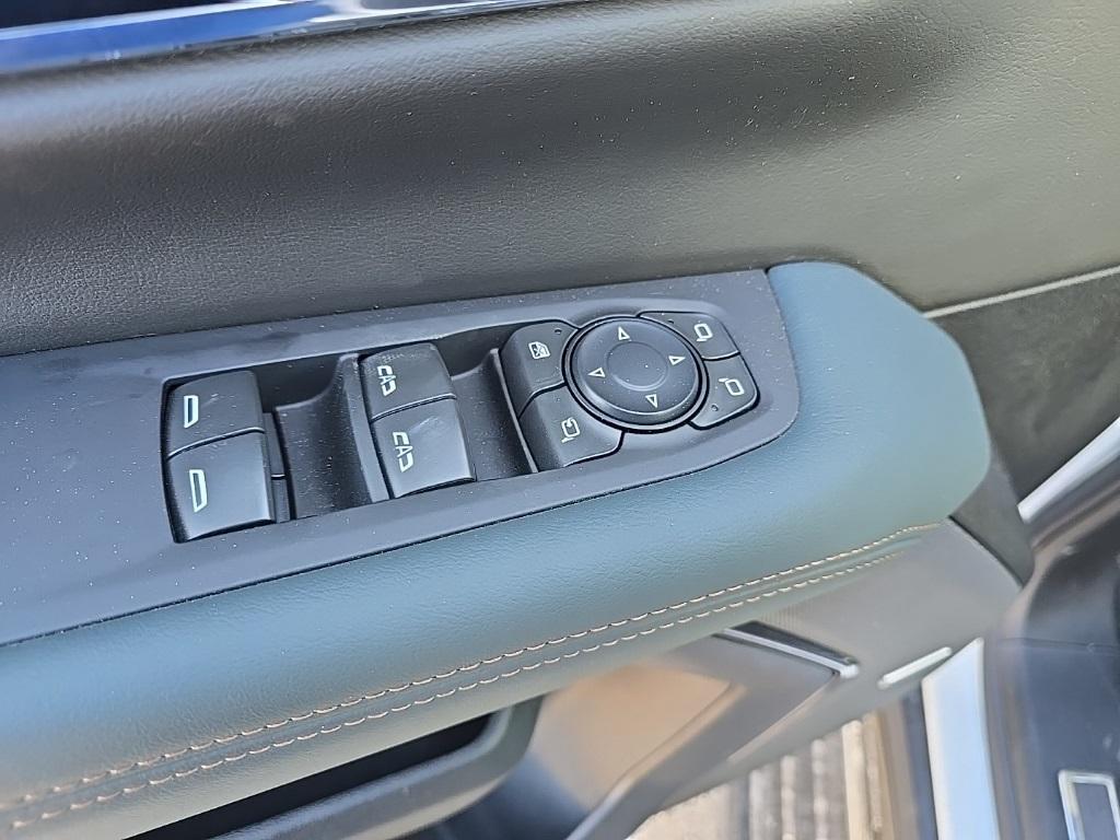 used 2025 GMC Yukon XL car, priced at $78,997