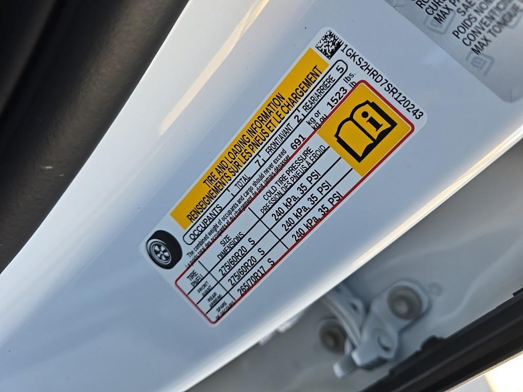 used 2025 GMC Yukon XL car, priced at $78,997