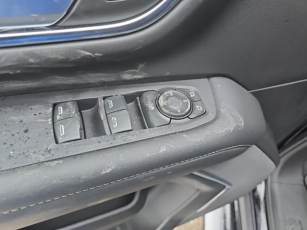 used 2023 GMC Yukon car, priced at $49,497