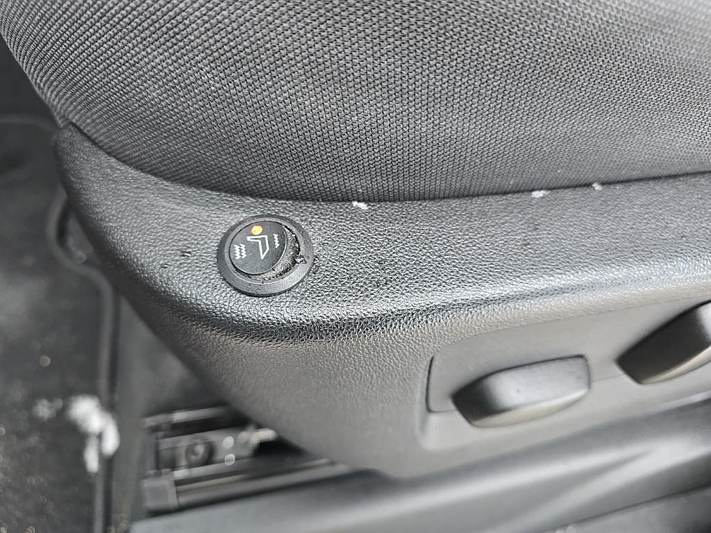 used 2023 GMC Yukon car, priced at $49,497