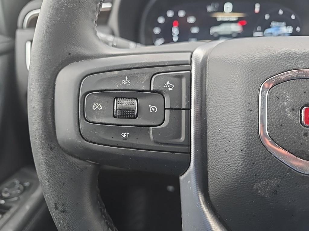 used 2023 GMC Yukon car, priced at $49,497