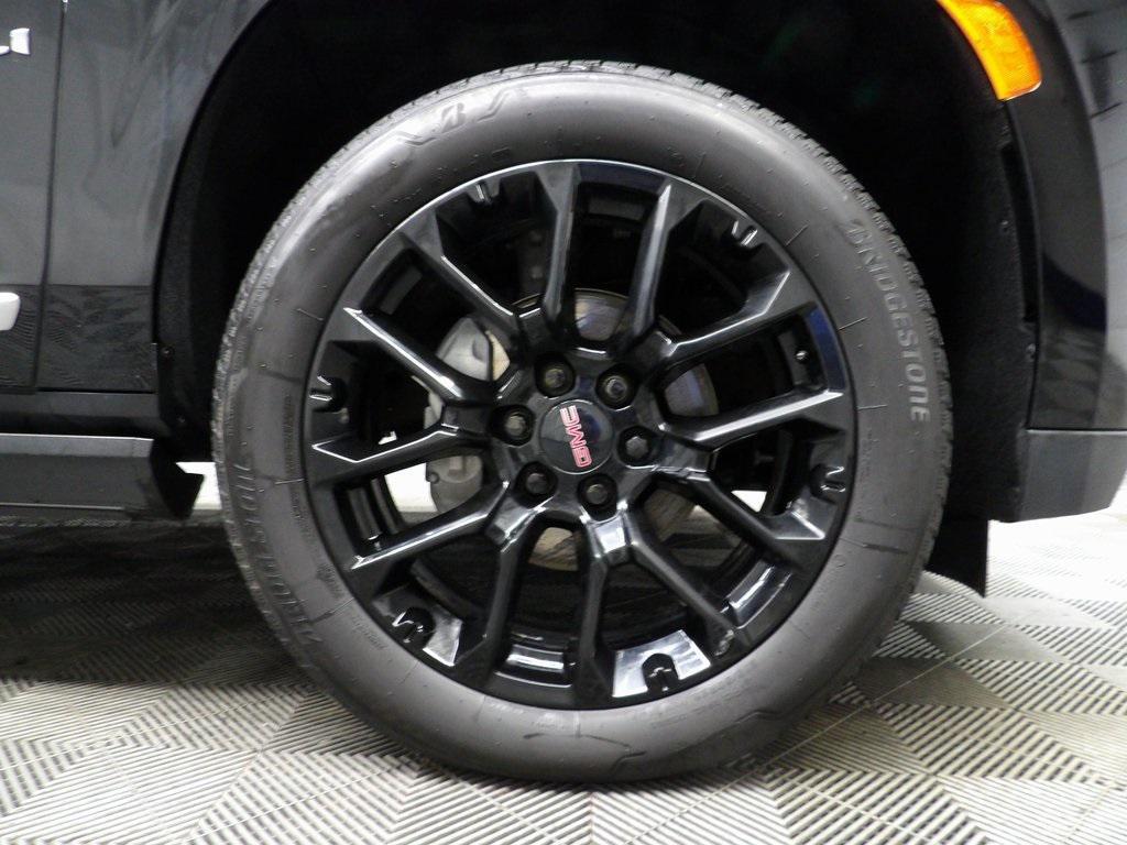 used 2024 GMC Yukon car, priced at $74,892