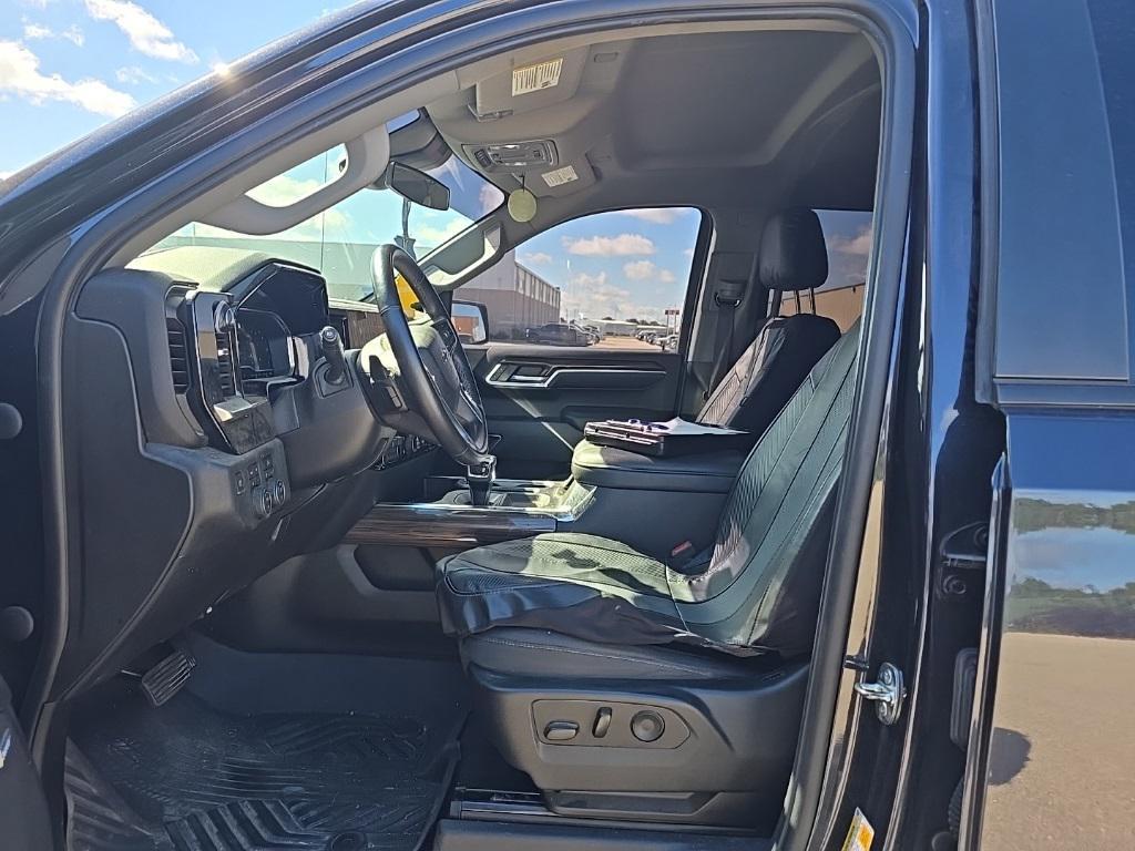 used 2022 Chevrolet Silverado 1500 car, priced at $40,997