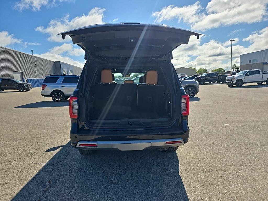 used 2024 Ford Expedition car, priced at $70,997
