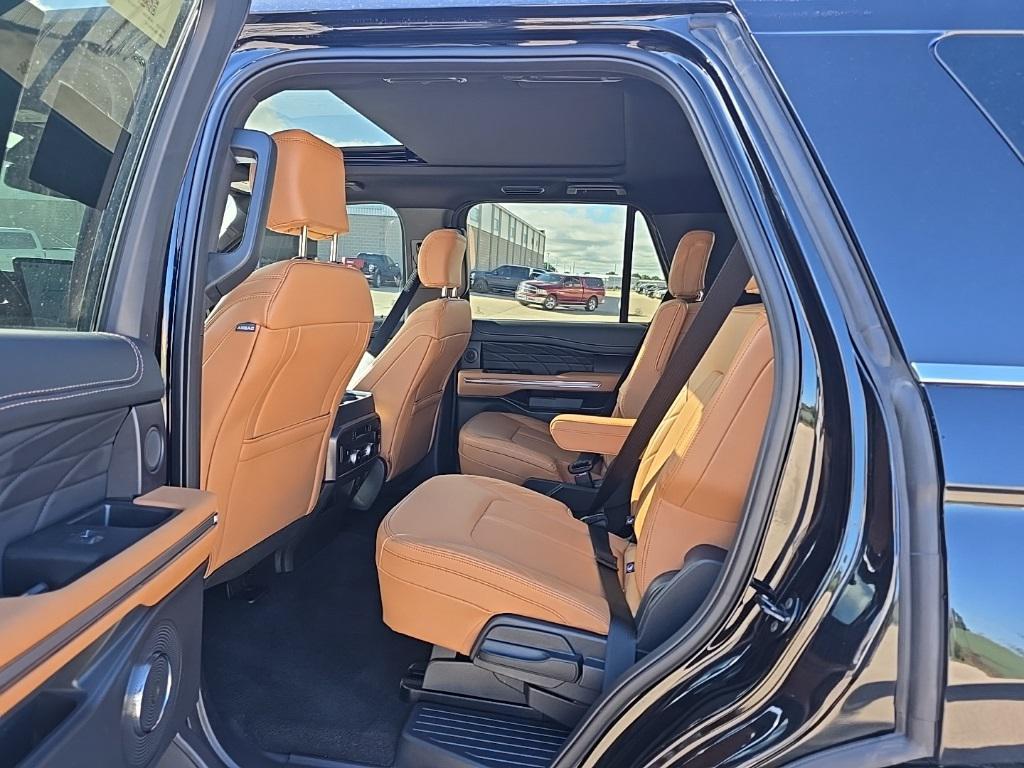 used 2024 Ford Expedition car, priced at $70,997