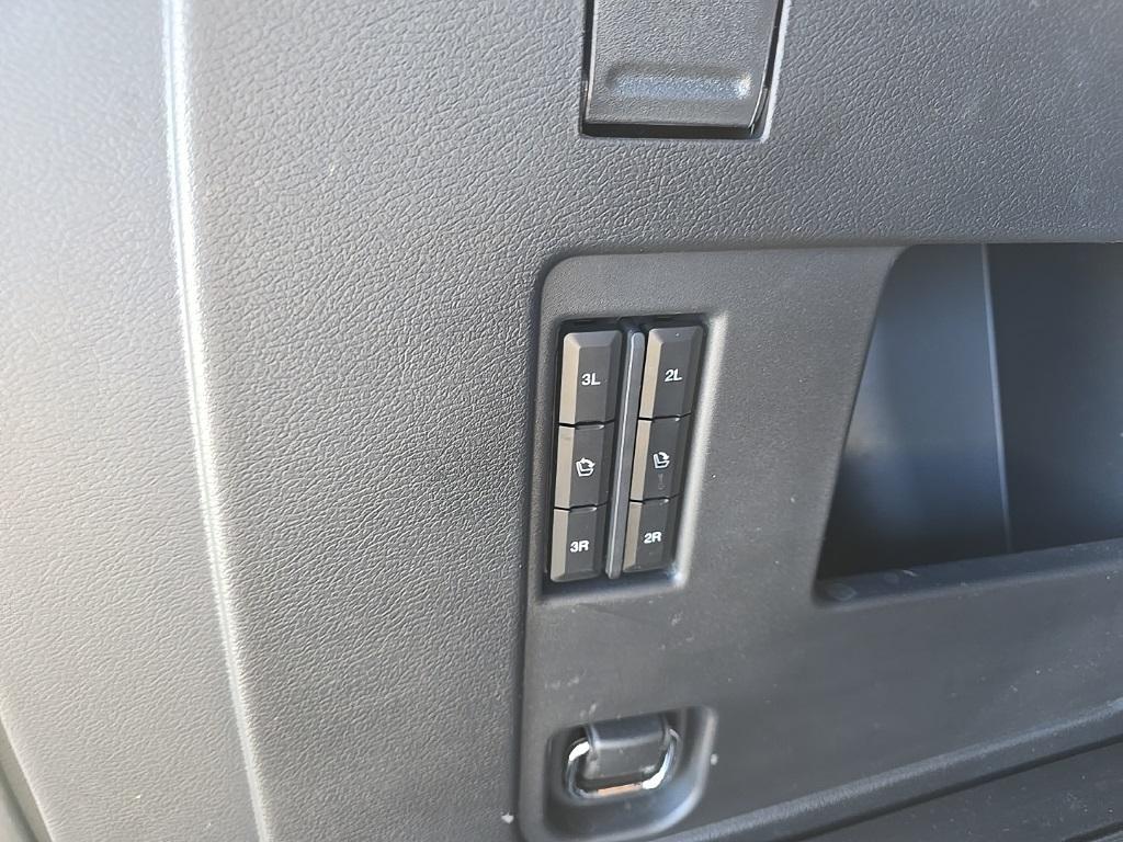 used 2024 Ford Expedition car, priced at $70,997
