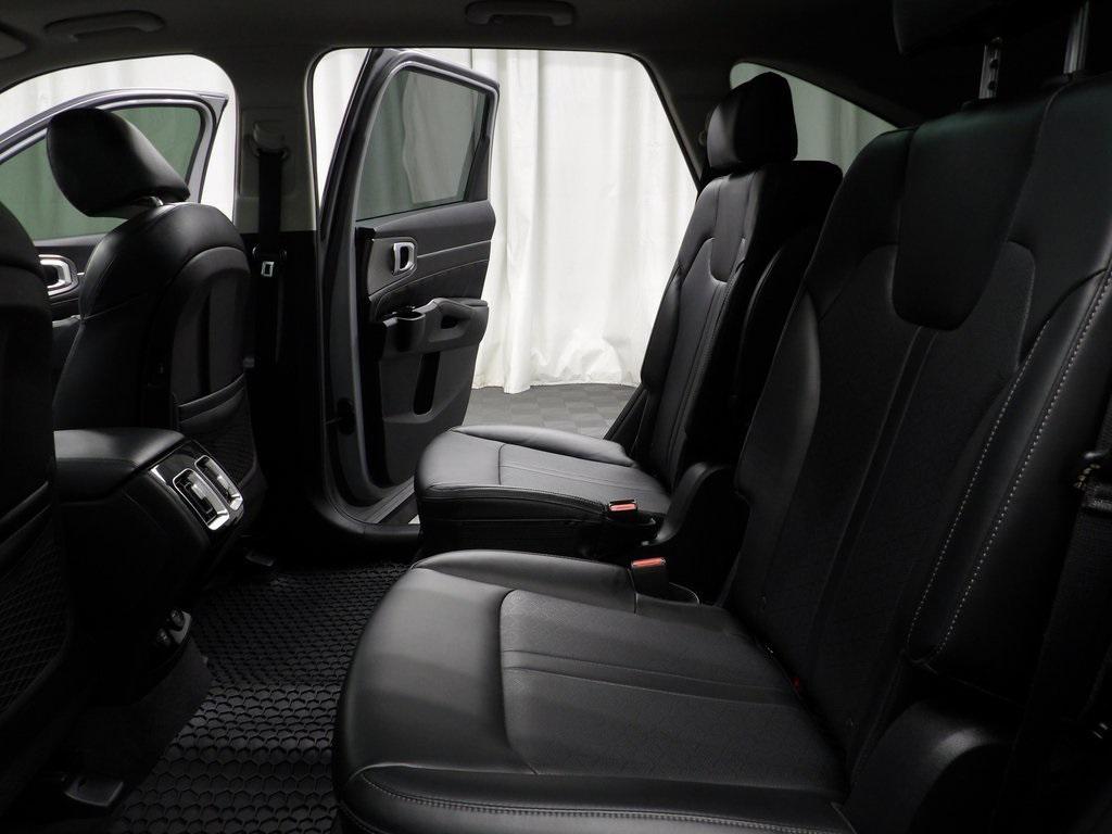 used 2022 Kia Sorento car, priced at $30,998