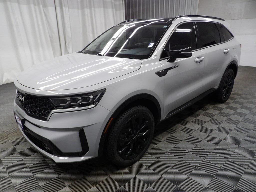 used 2022 Kia Sorento car, priced at $30,998