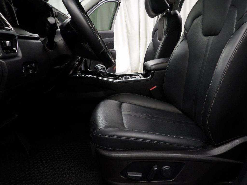 used 2022 Kia Sorento car, priced at $30,998